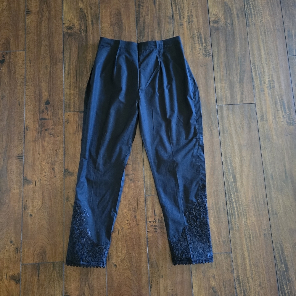 Women's Baroque Embroidered Black Cotton Casual Straight Pants Size Medium - Picture 2 of 7